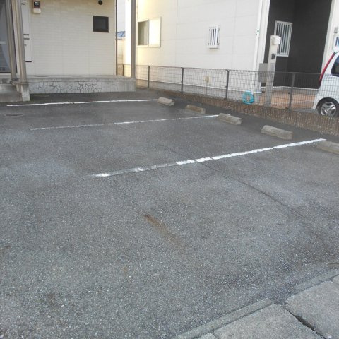 【駐車場】 | マルベリー弐番館
