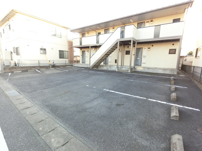 【駐車場】 | マルベリー弐番館
