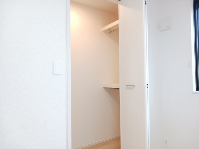 エスポワールひたちなか　Ⅱの収納|こまごまとしたものを収納できそうですね