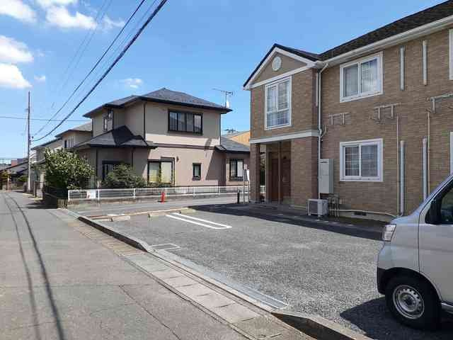 クレールメゾンＡの駐車場|駐車場があるので、車を買う予定の方も安心です