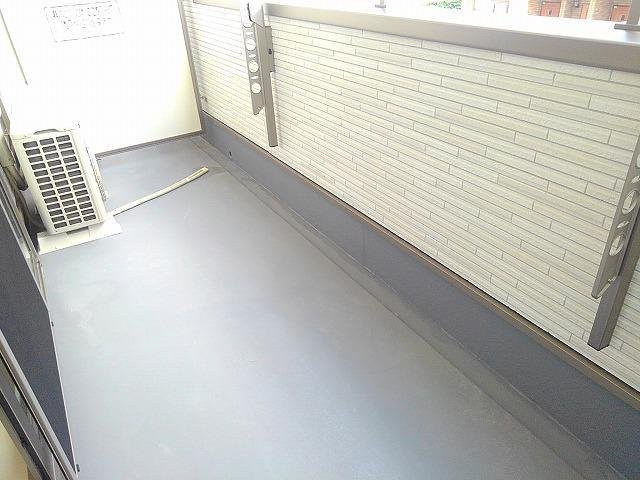 ｇｌａｎｚ　ＣＬＫ　いちご館のバルコニー