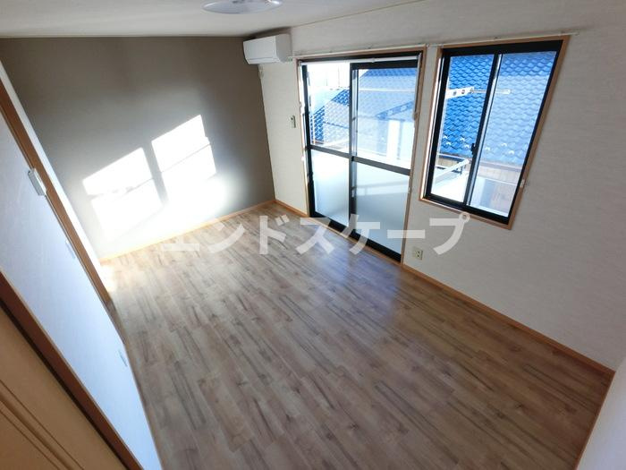 マルベリー　弐番館の居間・リビング|高崎、前橋のお部屋探しはエンドスケープまで！お客様の理想お聞かせ下さい♪