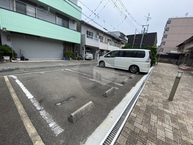 パナコート長田の駐車場