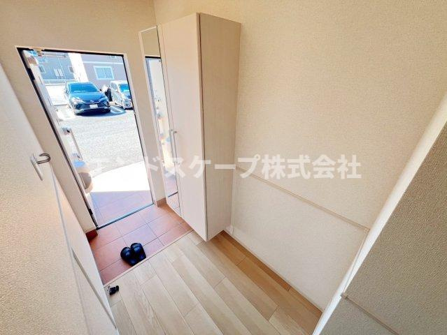 グラン・シャリオの玄関|高崎、前橋のお部屋探しはエンドスケープまで！お客様の理想お聞かせ下さい♪