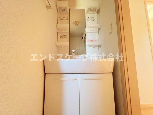 サンセット　ヒルズⅠの独立洗面台|高崎、前橋のお部屋探しはエンドスケープまで！お客様の理想お聞かせ下さい♪