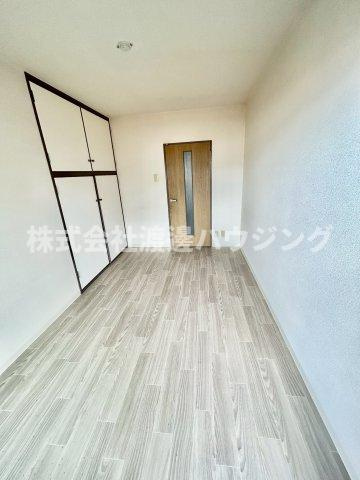シャルマン河原の内装