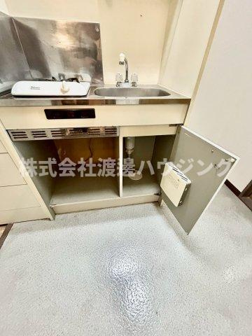 シャルマン河原のキッチン|キッチン下収納