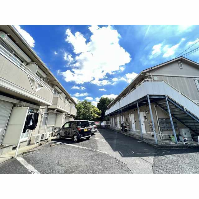 ベルグラン綱木　Ｂ棟の駐車場