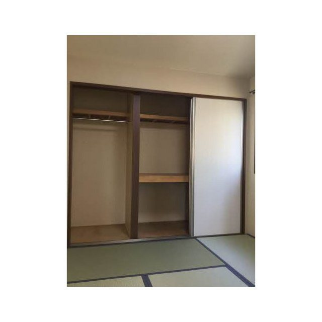 岐阜市高田３丁目のアパートの収納