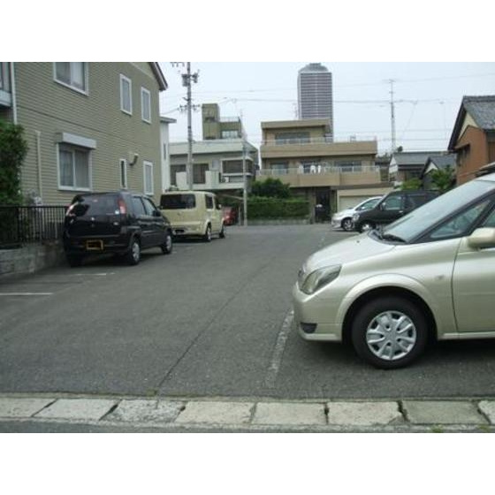 岐阜市加納村松町１丁目の駐車場