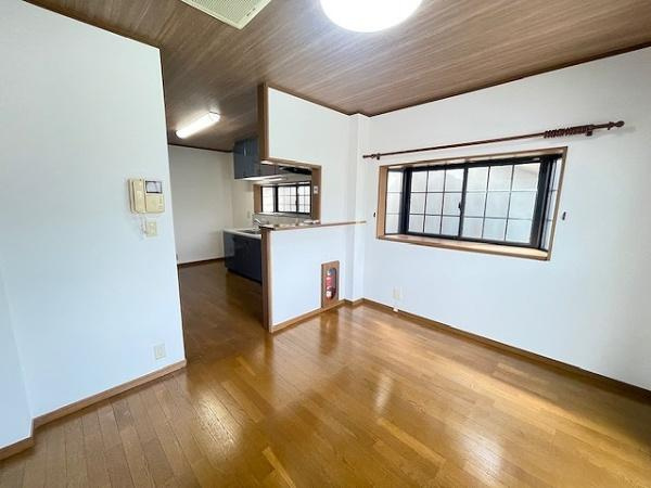 【居間・リビング】 | 大阪市城東区野江4丁目　中古戸建