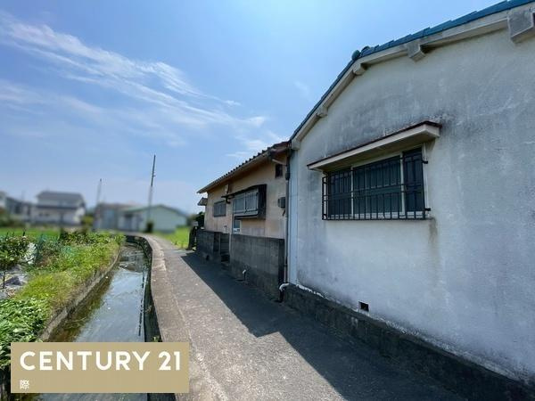 和歌山市有家　中古戸建の前面道路含む現地写真