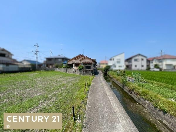 和歌山市有家　中古戸建の前面道路含む現地写真