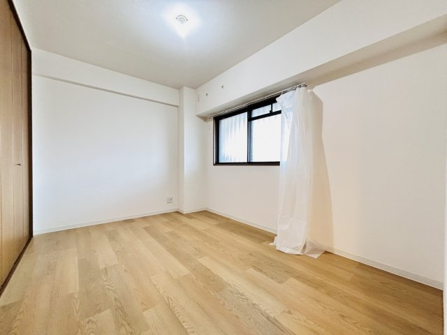 【寝室】