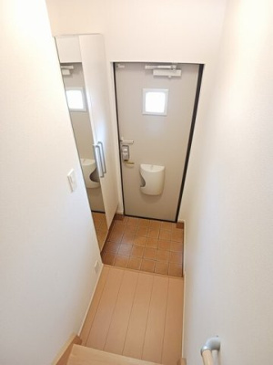 【玄関】 | グリーン琥珀