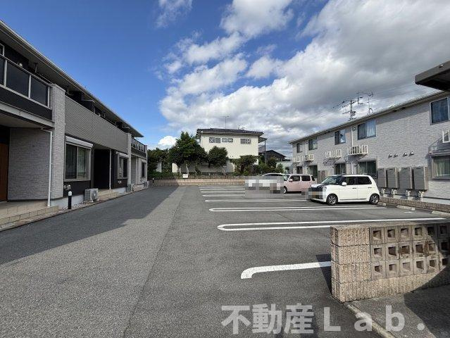 ベラ　ルーチェ　Ｂの駐車場
