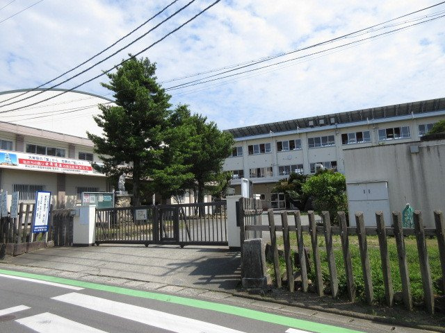ルミエール今山の周辺|三池小学校まで910m
