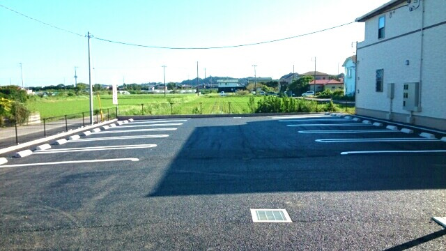 ラ　メール　デ　ゼトワールⅡの駐車場
