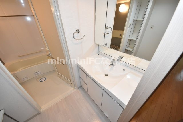 アーデンタワー新町の洗面所