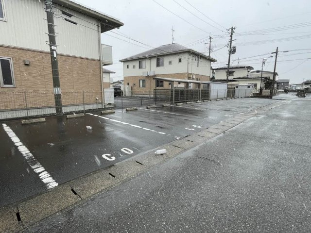 朝日ヶ丘ハイツ Ｃの駐車場