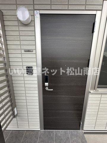 【玄関】 | トリシア西石井