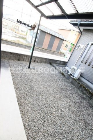 別府貸家の玄関|収納もある玄関です