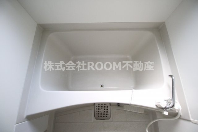 別府貸家の浴室|日々の疲れを癒すお風呂付です