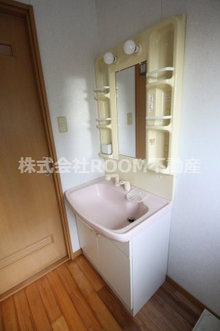 別府貸家の洗面所|コンパクトで使いやすい洗面所