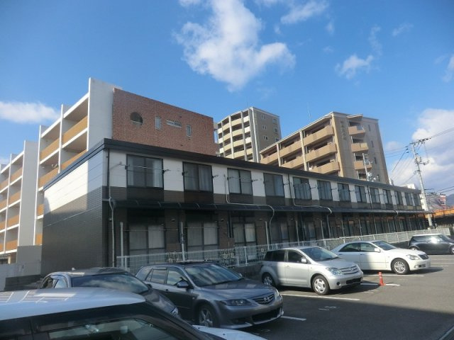 広島市佐伯区五日市中央７丁目のアパートの外観|画像1