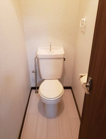 【メゾンちはら】千葉県市原市1棟売りアパート「満室」「利回り9.68％」のトイレ