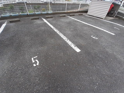 【駐車場】 | ファミールコーポ | カースペースがあります