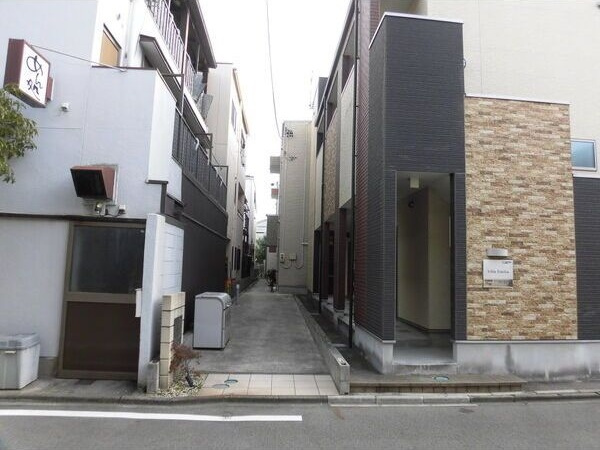 リヴェール森下のエントランス