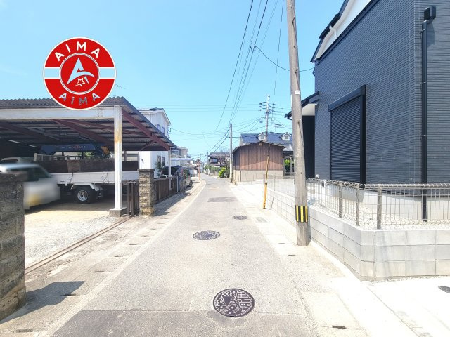 福岡市早良区野芥2丁目第7-2棟（1号棟）の外観|前面道路含む現地の写真です。