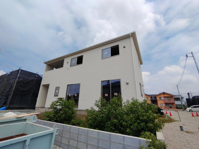 【間取り】 | クレイドルガーデン前橋市青柳町第28ー④ | パントリー＋フリースペース付きの3LDK住宅！
家族と自然に顔合わせできるリビングアクセス階段！