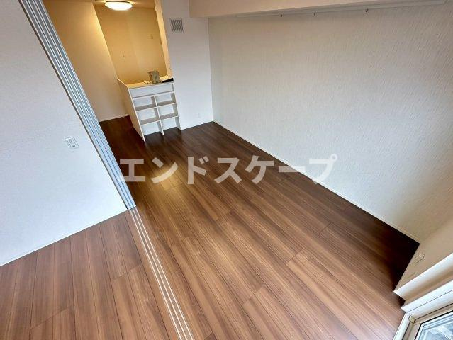 ル リッシュ　Ｃの居間・リビング|高崎、前橋のお部屋探しはエンドスケープまで！お客様の理想お聞かせ下さい♪