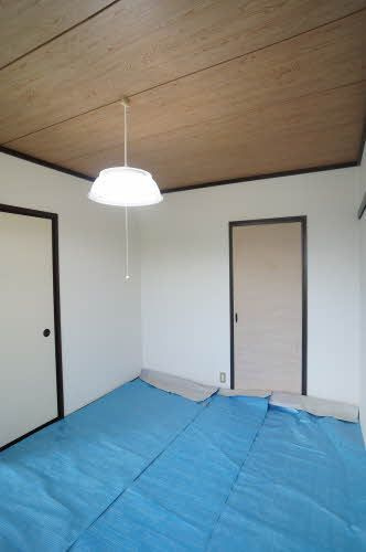 メゾン新小路の和室