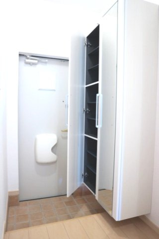 プラシード ツバサの玄関|※別部屋参考写真