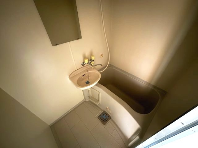 スタンドアップ古市の浴室