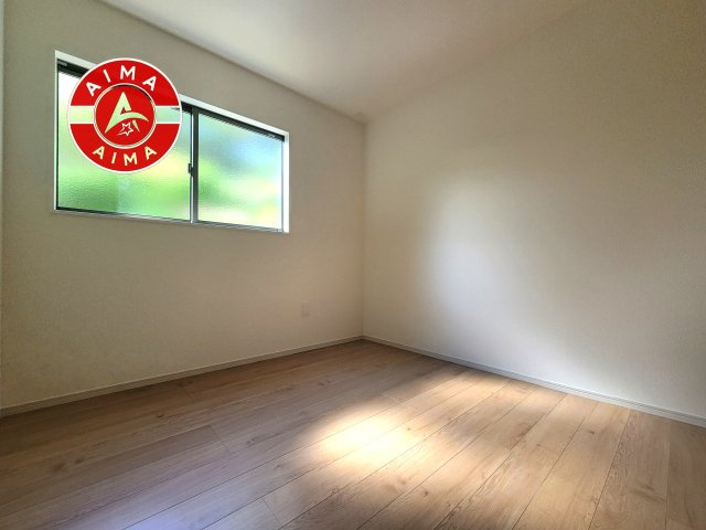 那珂川市片縄西5丁目第4-1棟（1号棟）の洋室|採光良好な洋室は全居室、複層ガラスの遮熱効果と断熱効果で、一年中快適に過ごせます。