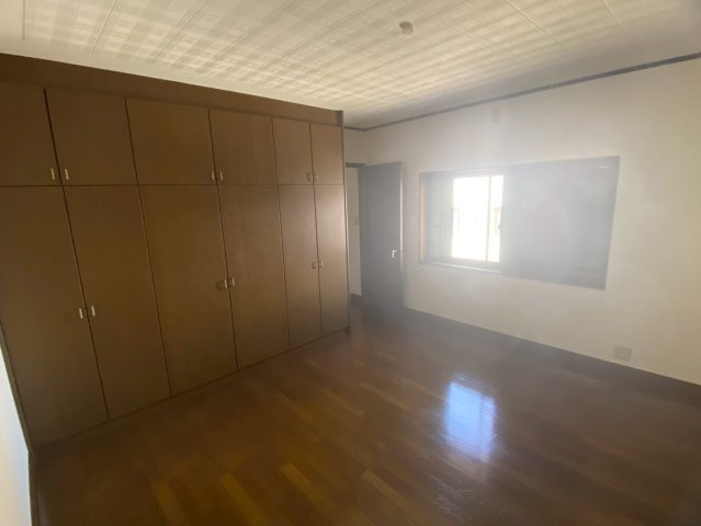 中古戸建　たつの市龍野町大手の洋室|使い勝手のいい洋室です