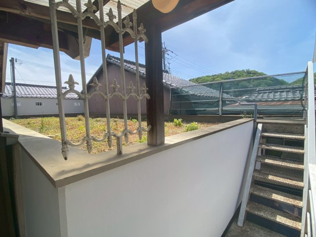 中古戸建　たつの市龍野町大手のバルコニー|落ち着いた時間を過ごせるバルコニーです