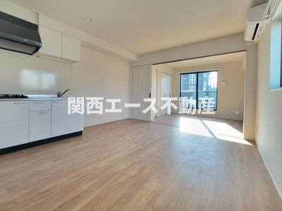 【居間・リビング】 | Louis Apartment長瀬ノール