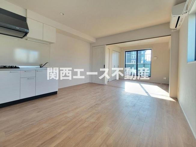 【居間・リビング】 | Louis Apartment長瀬ノール