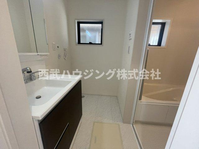 【仲介手数料無料】所沢市牛沼第３期全１棟　所沢市の新築住宅なら西武ハウジングの独立洗面台