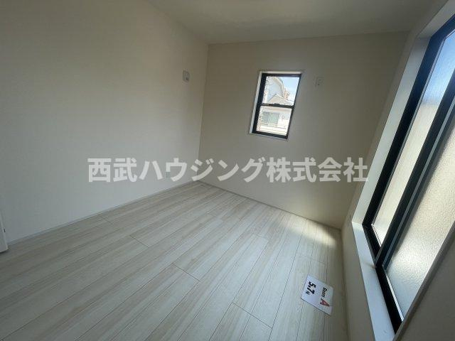 【仲介手数料無料】所沢市牛沼第３期全１棟　所沢市の新築住宅なら西武ハウジングの洋室