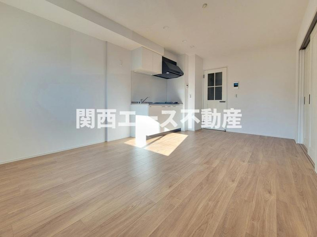 【居間・リビング】 | Louis Apartment長瀬ノール