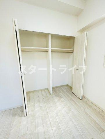 大阪市淀川区十三東４丁目の賃貸マンションの収納