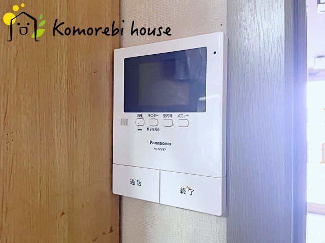 白岡市篠津1期　中古一戸建ての防犯設備|モニター付インターホンです