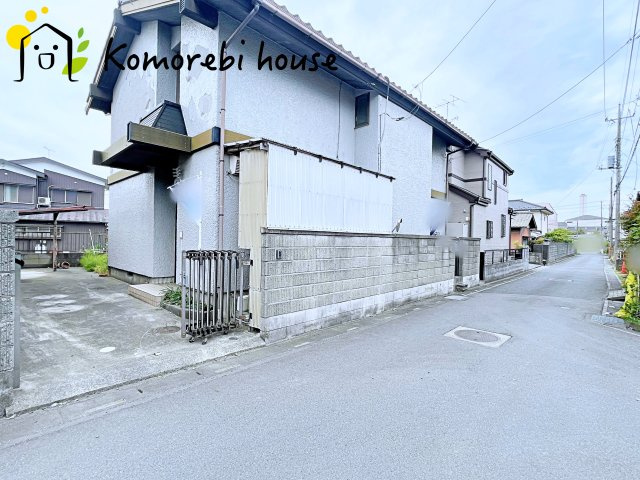 白岡市篠津1期　中古一戸建ての前面道路含む現地写真|前面道路含む現地写真です