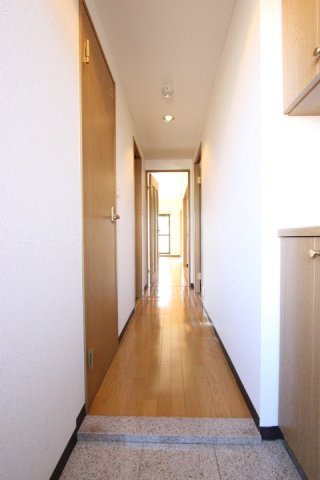 ベルデュールの玄関|現状優先です。